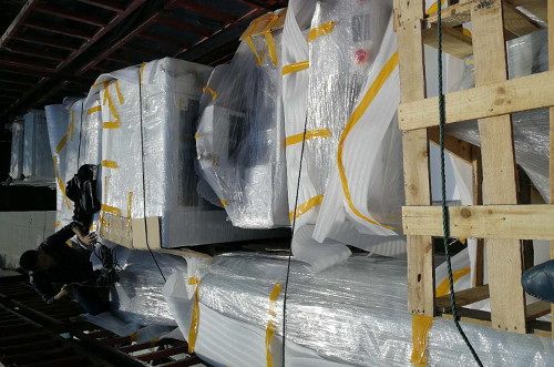 金華客戶SMT設(shè)備專車送貨，貨到上門安裝調(diào)試