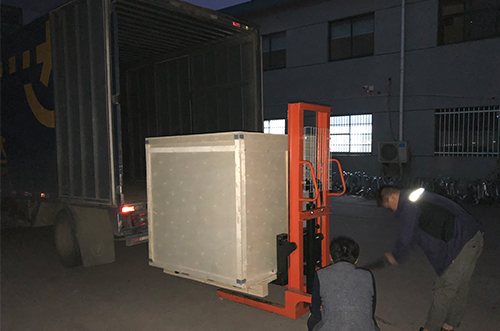 永州客戶SMT設(shè)備專車送貨，貨到上門安裝調(diào)試