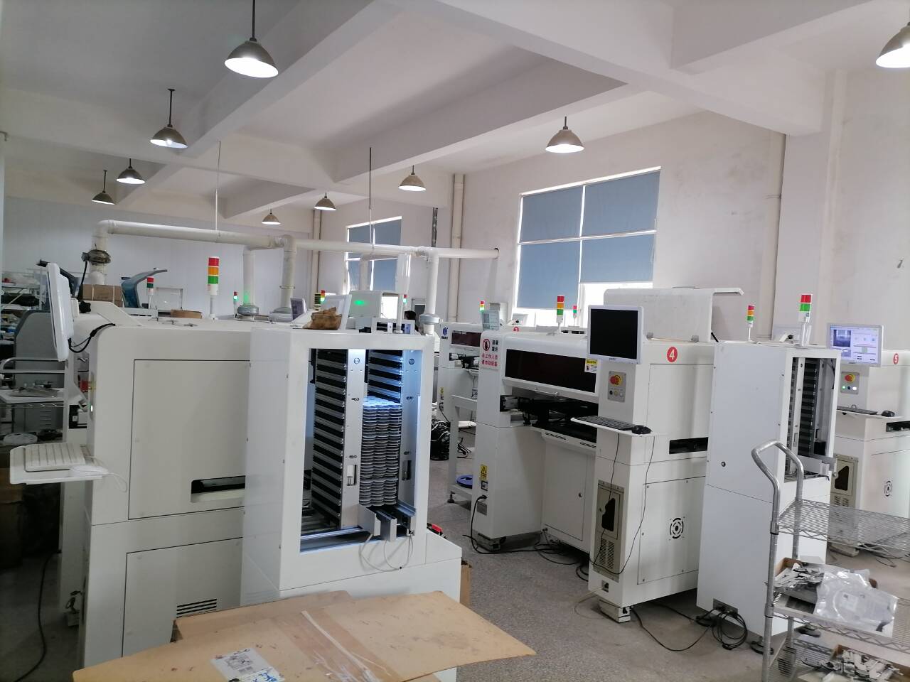 客戶SMT生產(chǎn)線開(kāi)始安裝使用啦